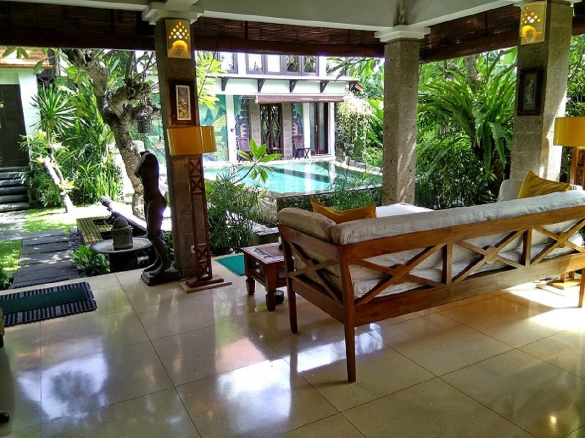Umah Watu Villas Seminyak Kültér fotó
