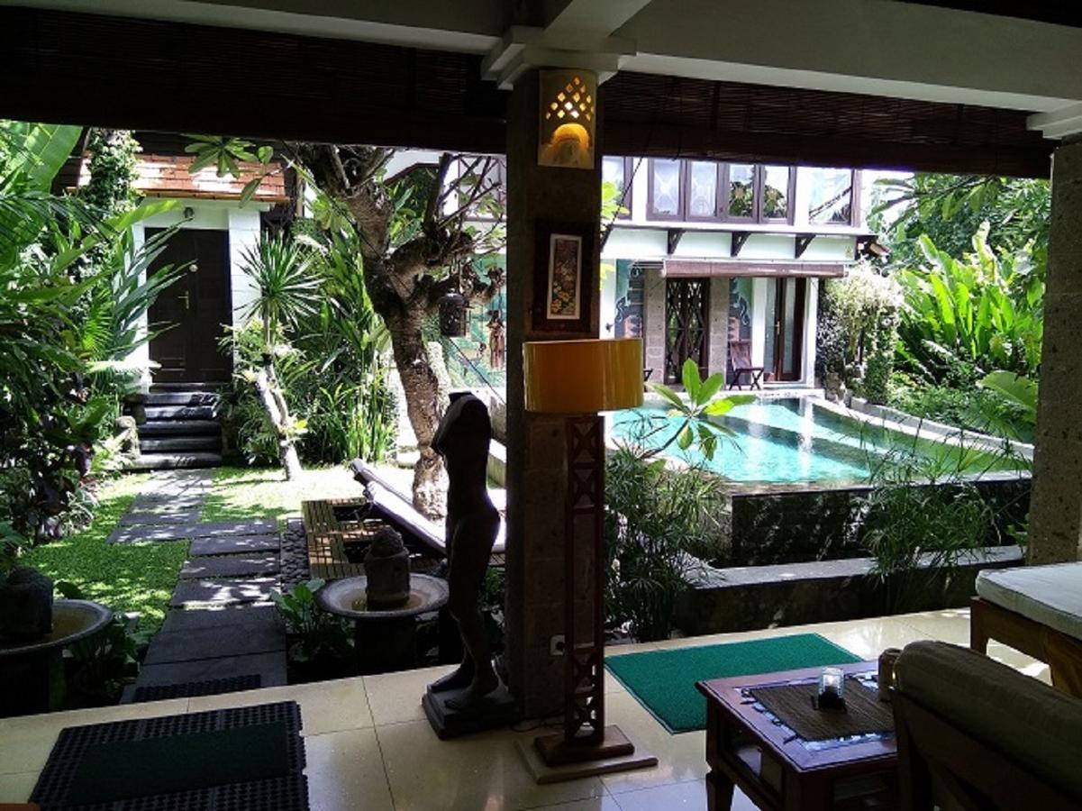 Umah Watu Villas Seminyak Kültér fotó